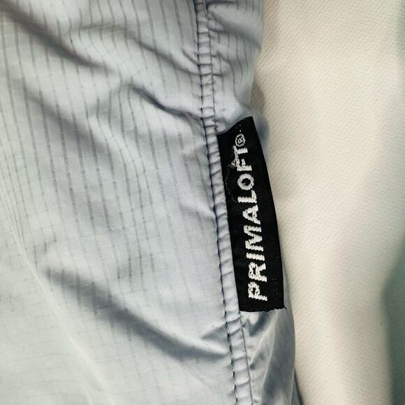 The North Face Quilted Lightweight Coat in Powder Blue Nylon - Picture 7 of 9